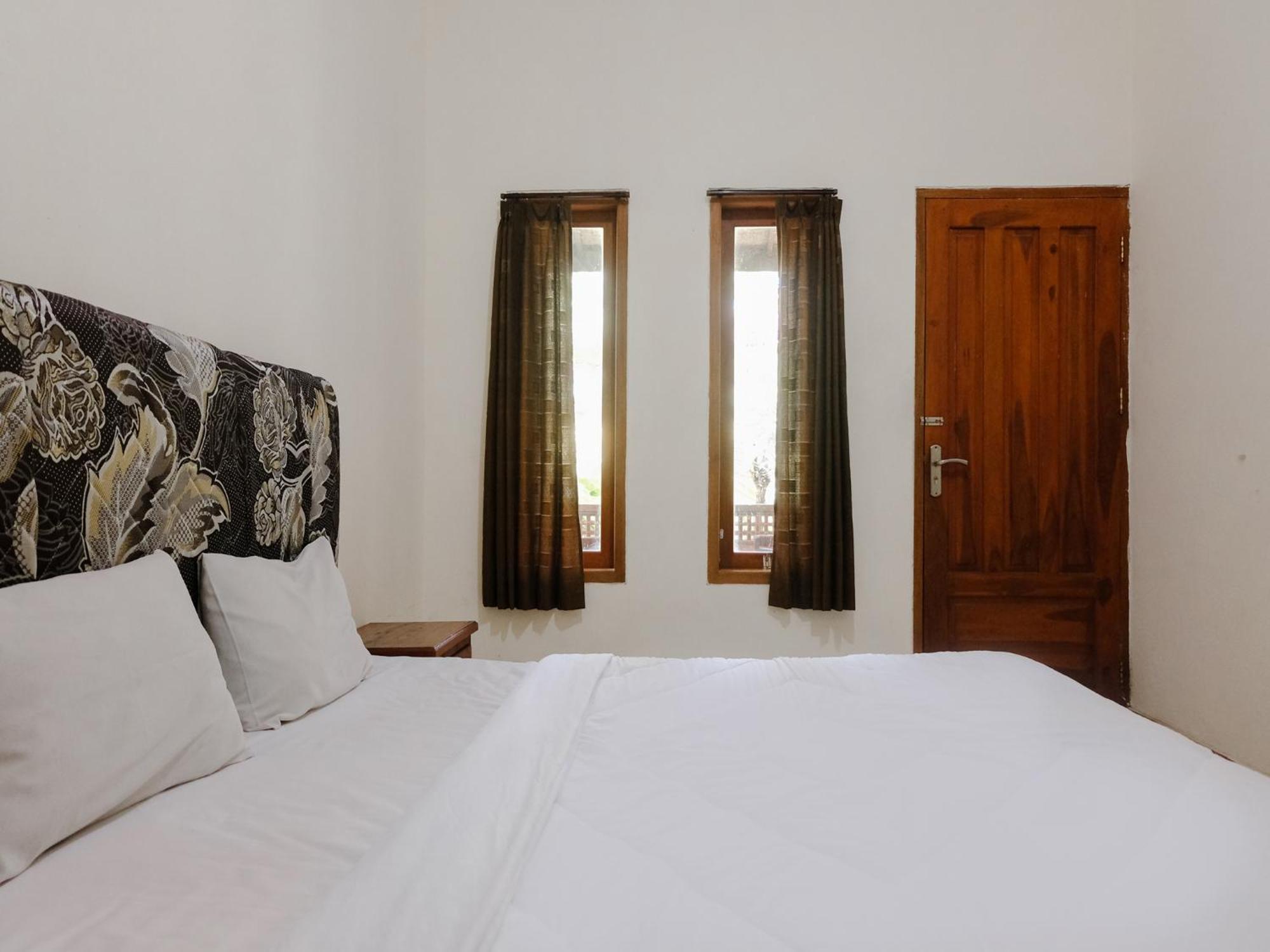 Hotel Mahkota Plengkung By Ecommerceloka Banyuwangi  Quarto foto