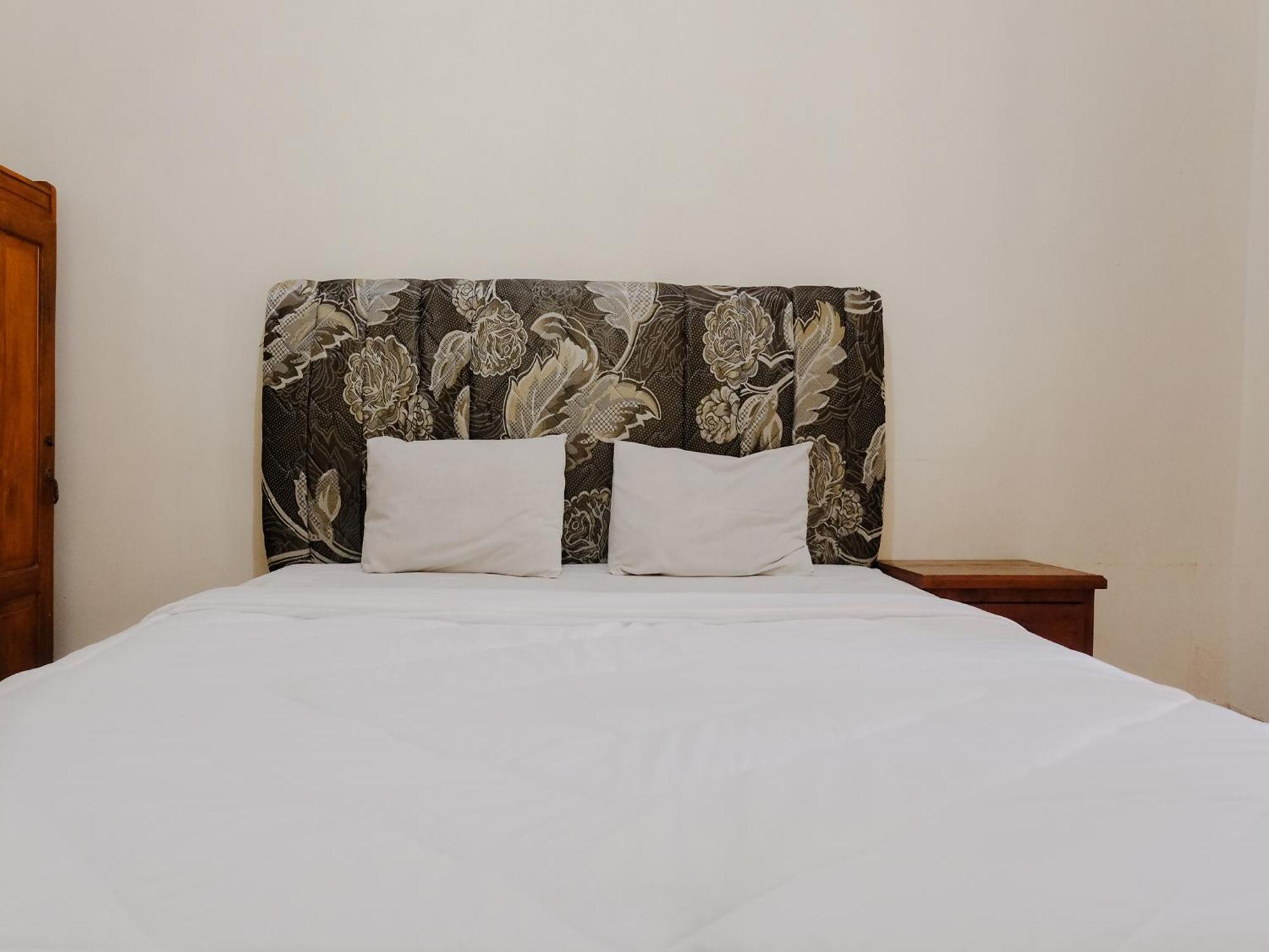 Hotel Mahkota Plengkung By Ecommerceloka Banyuwangi  Quarto foto